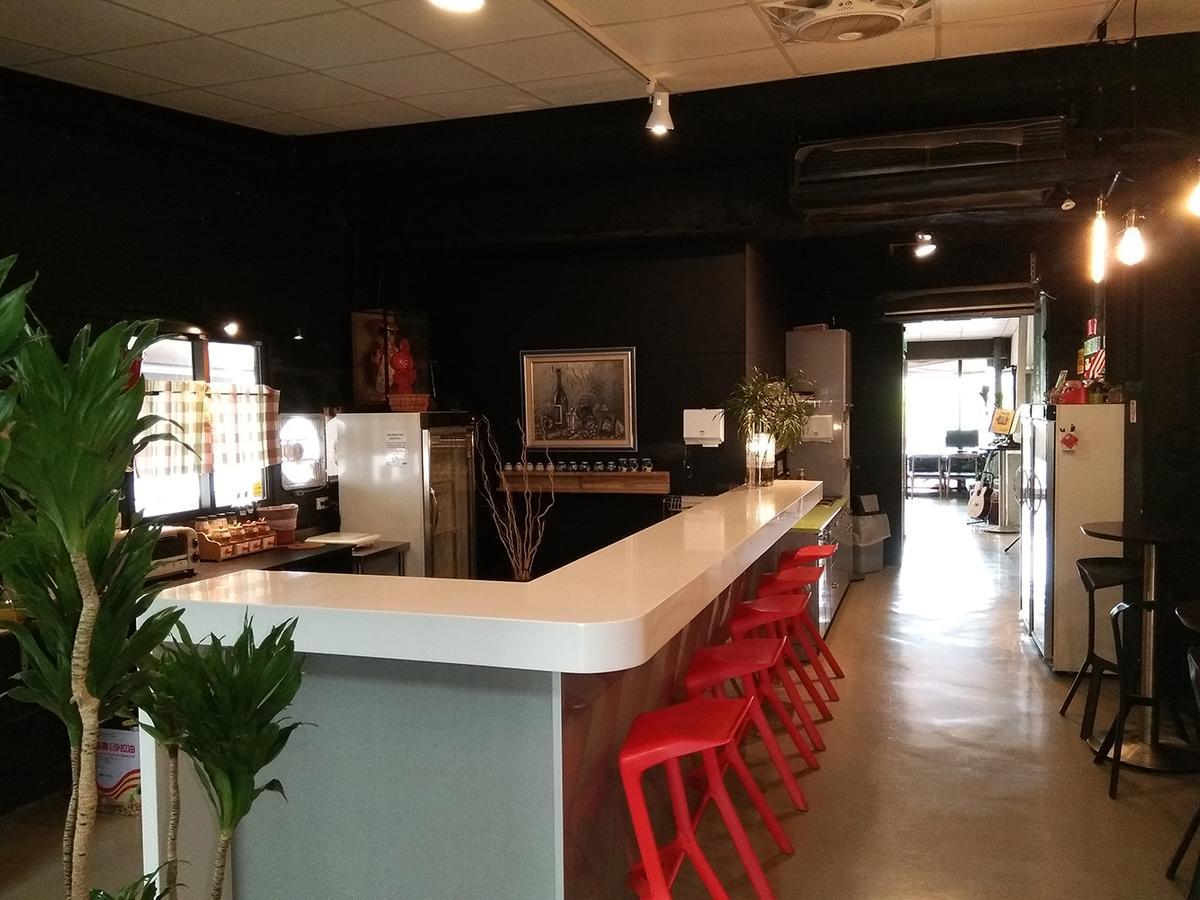Backpackers Inn, Taipei Exterior photo