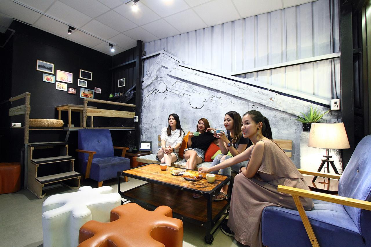 Backpackers Inn, Taipei Exterior photo